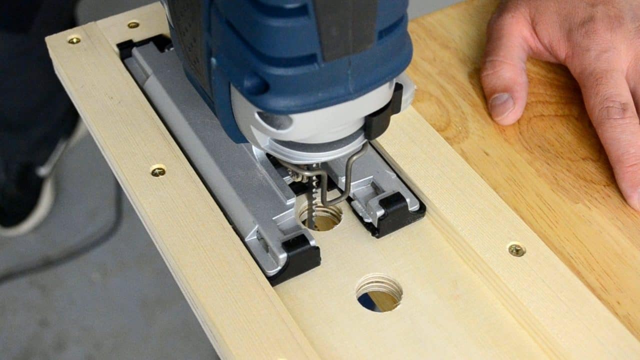 Simple DIY Jigsaw Guide Rail (Step by Step With Pictures) AllFlavor