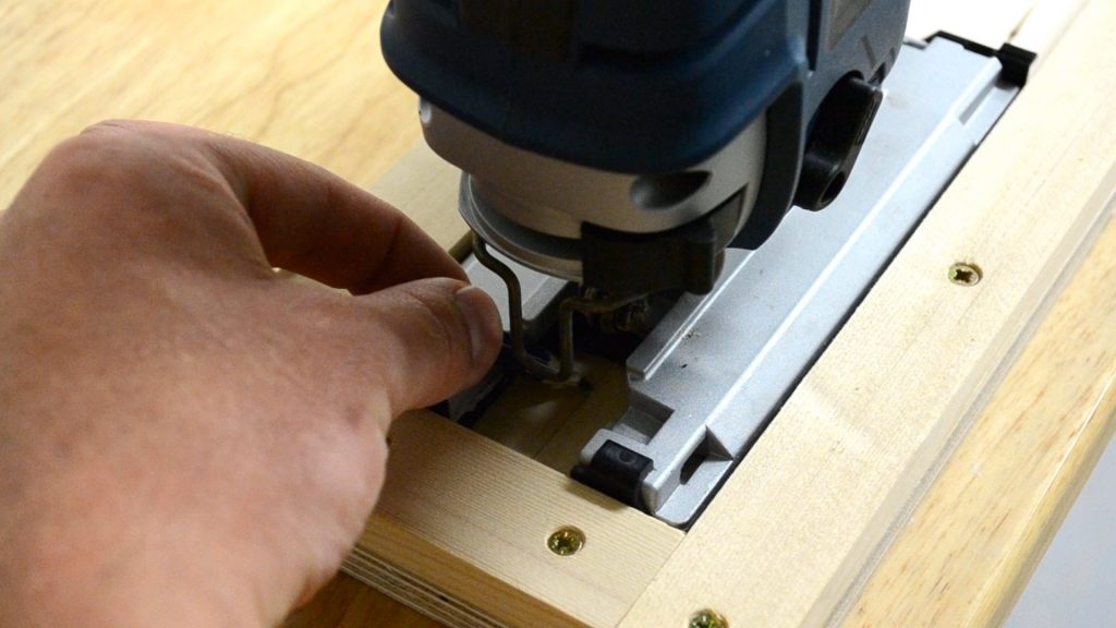 Simple DIY Jigsaw Guide Rail (Step by Step With Pictures) AllFlavor