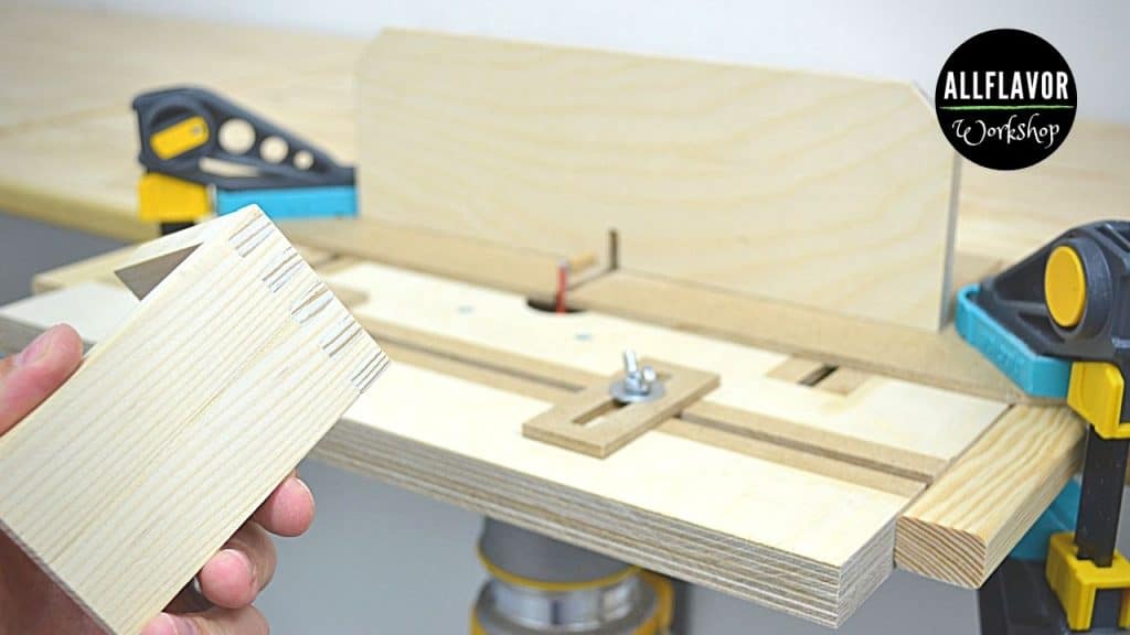 Make a Router Table Box Joint Jig (with pictures) AllFlavor