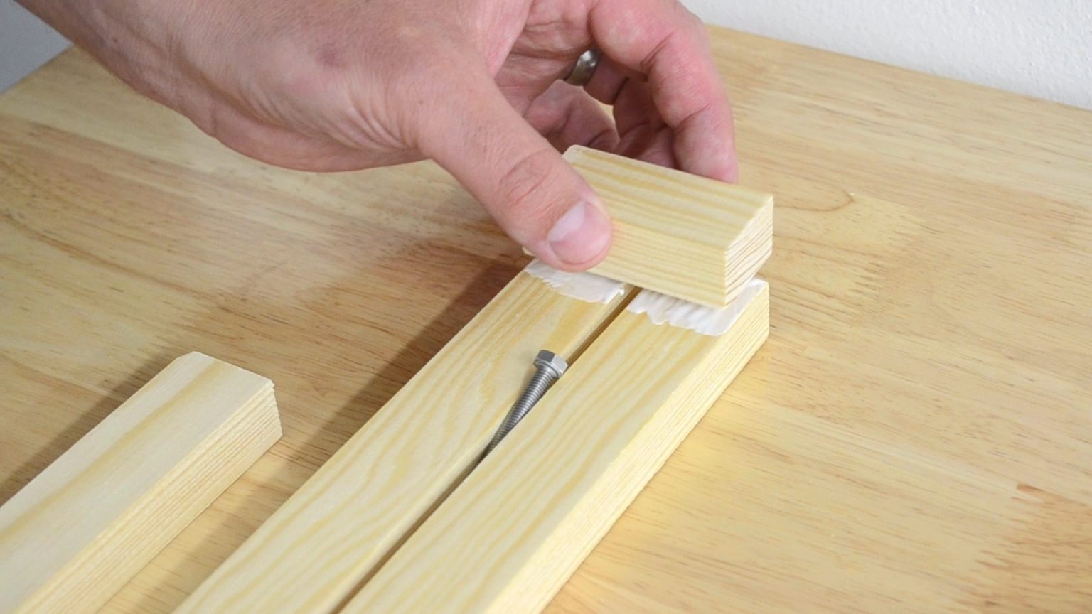 Easy Jigsaw Guide for Crosscuts (With Pictures) AllFlavor