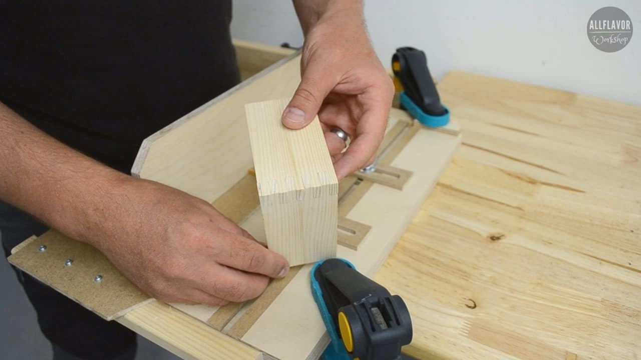 Make a Router Table Box Joint Jig (with pictures) AllFlavor
