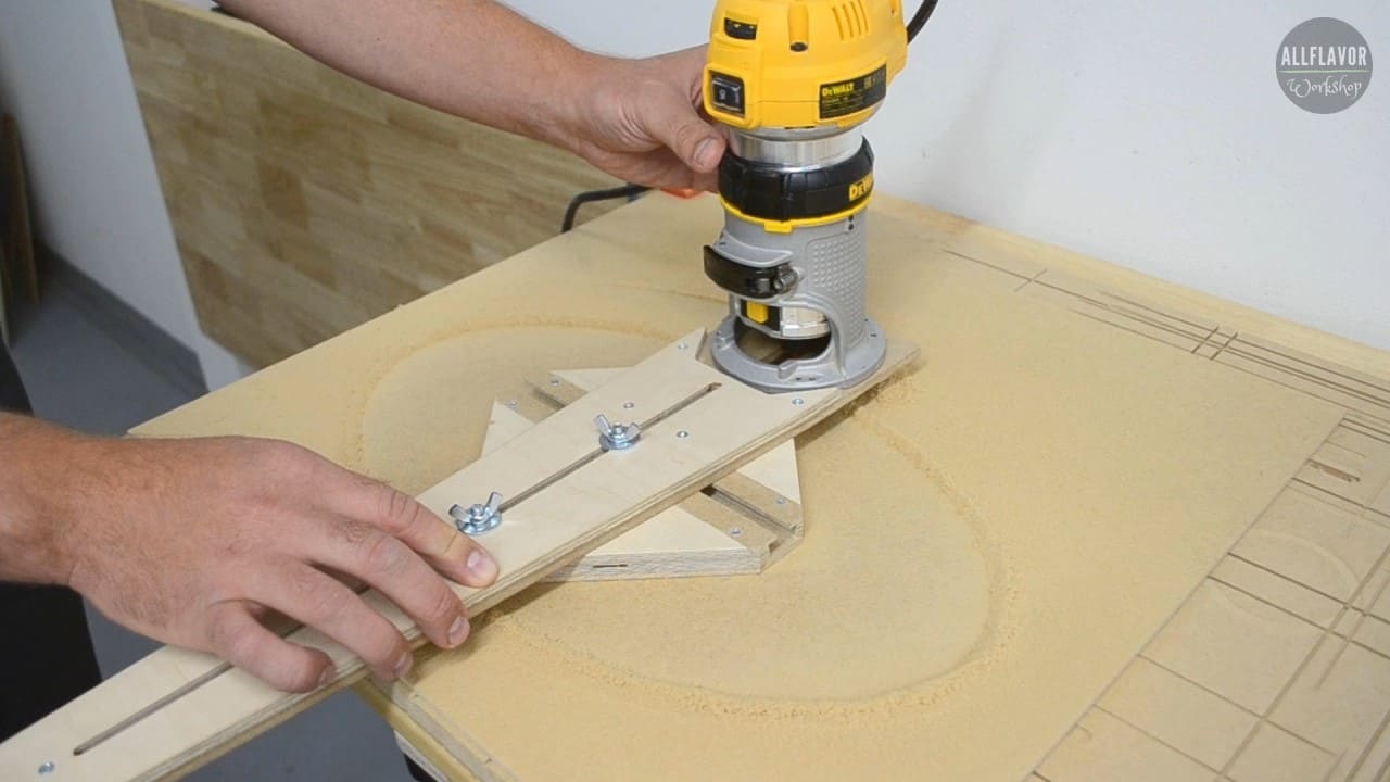 How to Cut an Oval in Wood with an Ellipse Jig AllFlavor