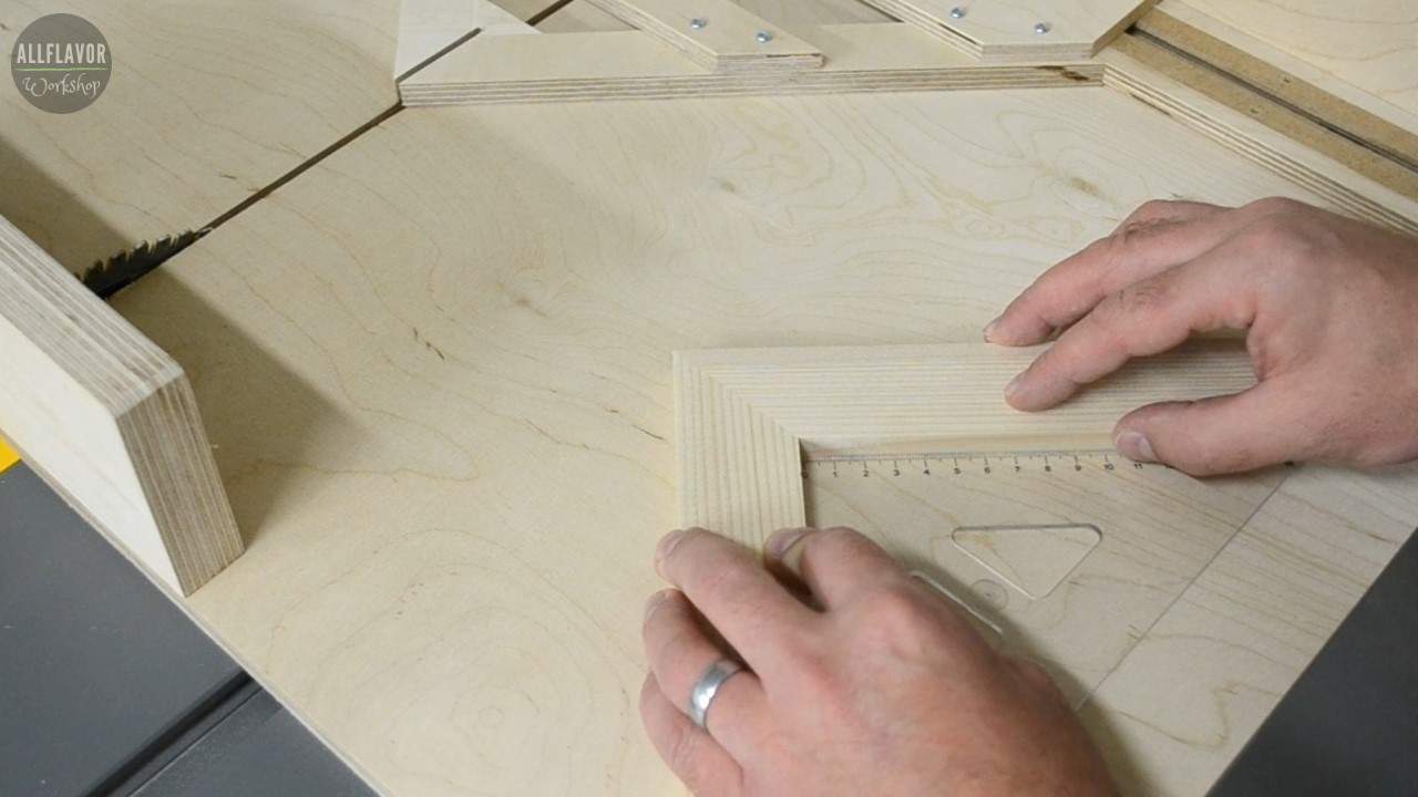 How to Make a Table Saw Miter Sled (Cut Perfect Miters) AllFlavor