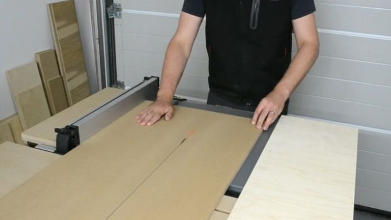 Cutting plywood and MDF boards to size for jointer sled base