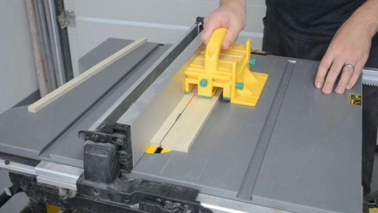 Ripping 9 mm Baltic birch plywood into 15 mm wide strips on a table saw for a patterned wooden mallet handle.