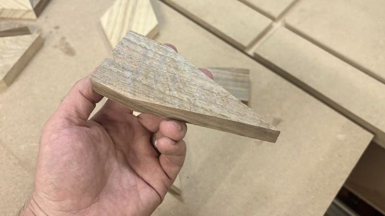 Cutting a 15 degree angle for a walnut Bethlehem star point.