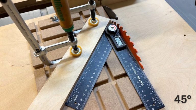 Setting the wooden star cutting angle on a table saw angle jig. 45 degrees.