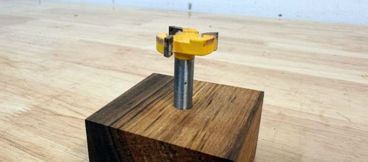 Surfacing Bit for Flattening Cutting Boards Surfacing (spoilboard) router bit used to flatten a cutting board in a router flattening jig.