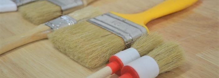 Types of brushes for polyurethane Comparison of natural, synthetic, and foam brushes for polyurethane application.